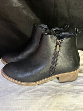 Jeossy Milan Versatile Black Ankle Booties Cottagecore Casual Chic
